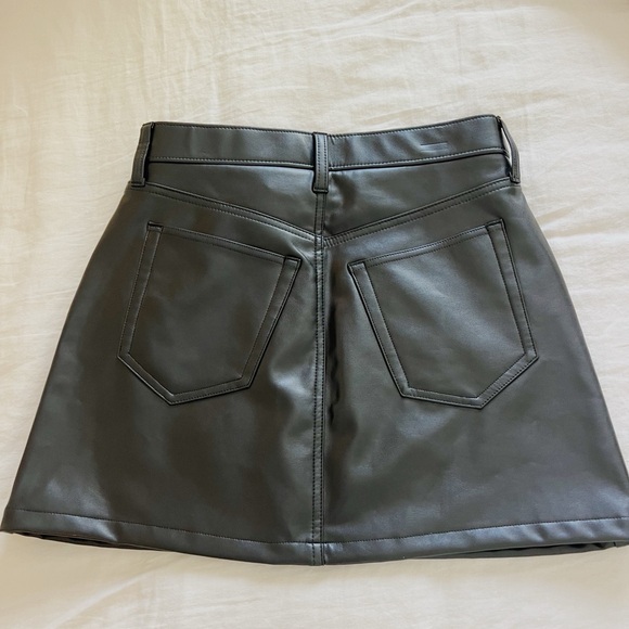 Abercrombie leather mini skirt - Picture 3 of 3